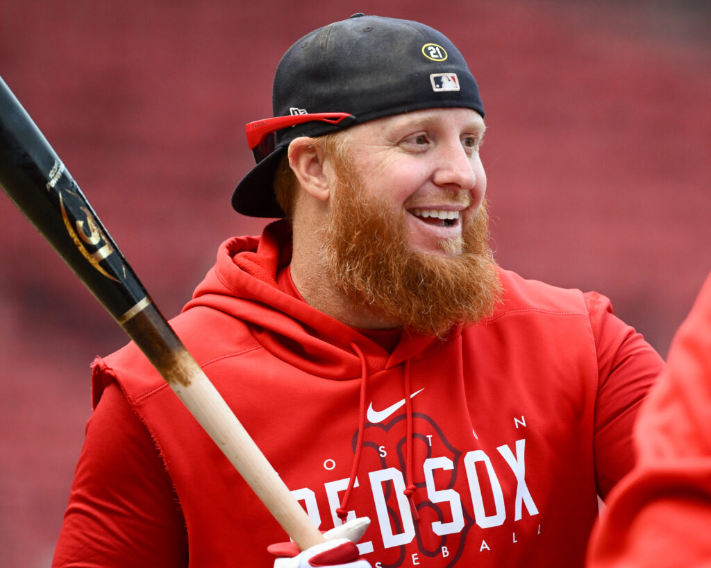 Blue Jays sign Justin Turner