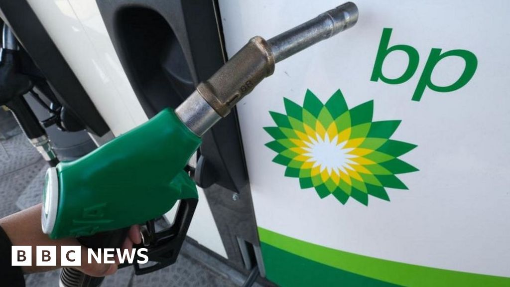 BP's profits plummet as oil prices fall