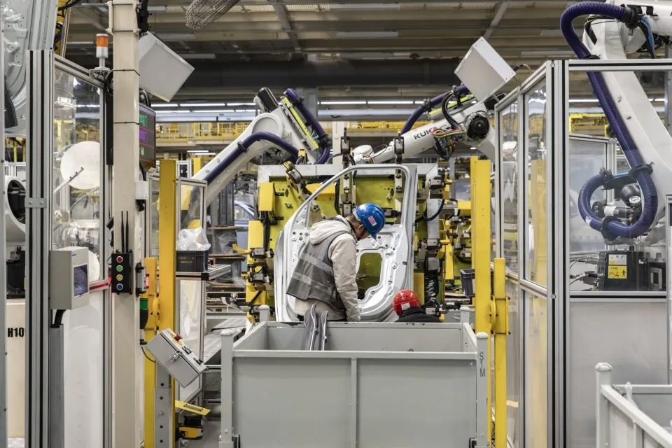 China's factory activity expands due to increased export orders – Caixin PMI